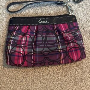 NWOT Coach Multicolor Patterned Wristlet